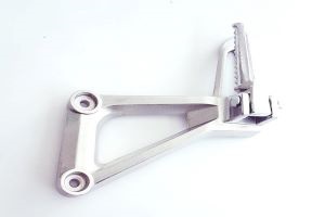 PEDALIN TRASERO HONDA CB190 R DERECHO C/BARRA STD [W62166]